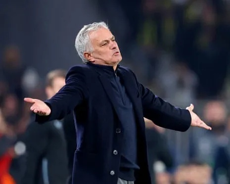 Benfica Engaged in Discussions to Hire The Special One Following Sacking of Lage