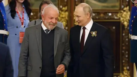 The Brazilian Leader Lula Declares There Is No Connection To Former US President Trump